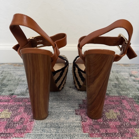 Jessica Simpson Dealyn Platform Heel - Picture 6 of 12